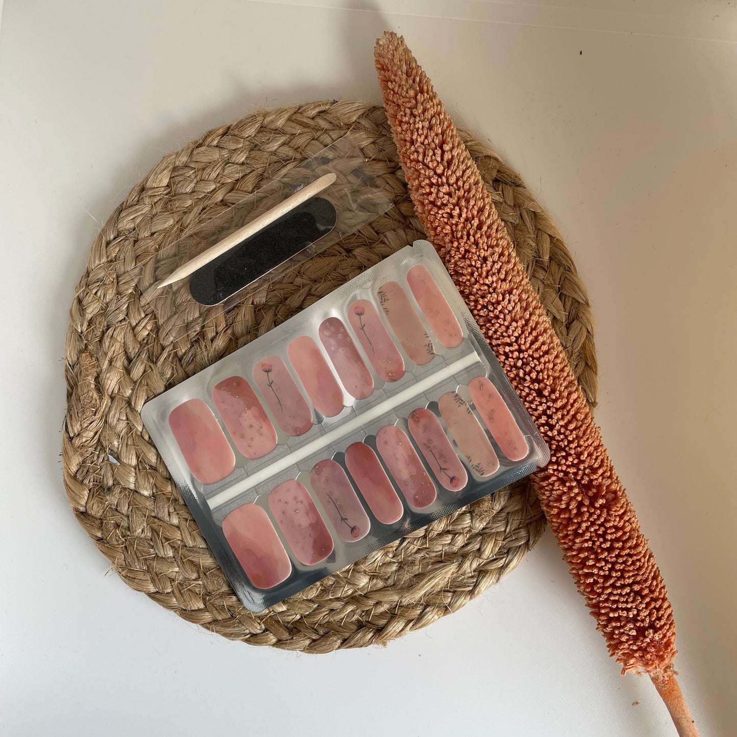 NailWrapz | Rosy Elegance