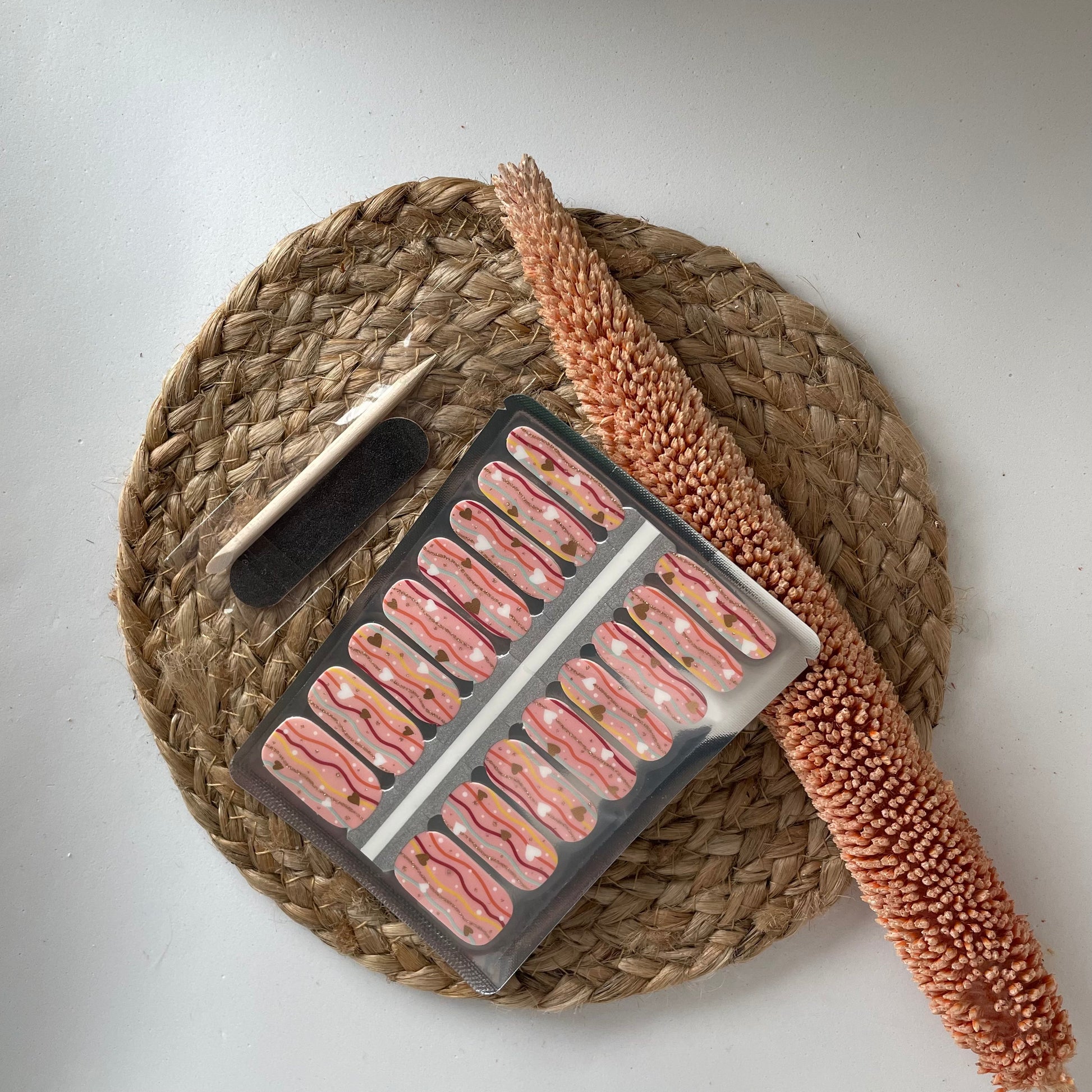 NailWrapz | Funky Hearts Nailwrap